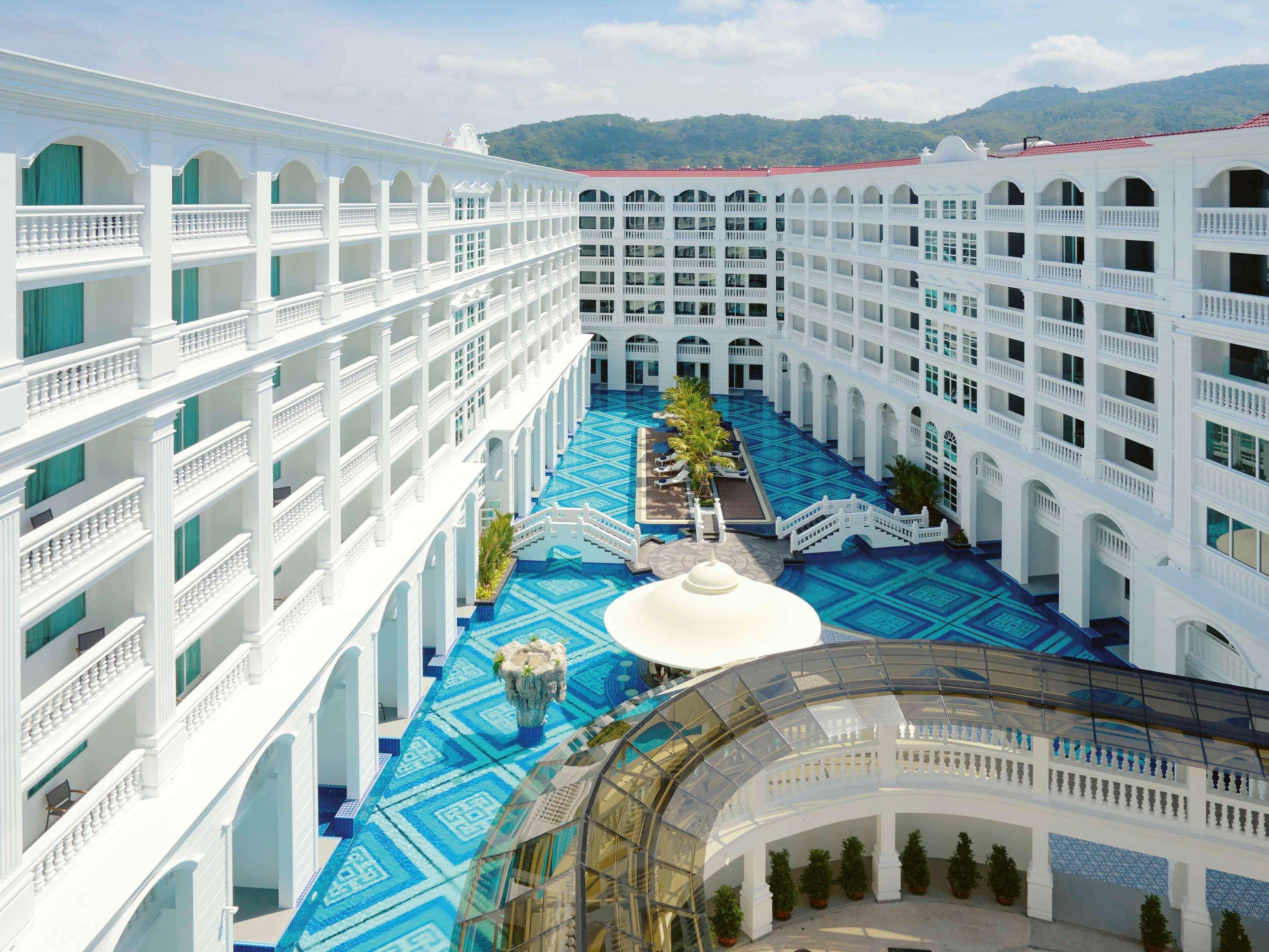 Moevenpick Myth Hotel Patong Phuket Buitenkant foto